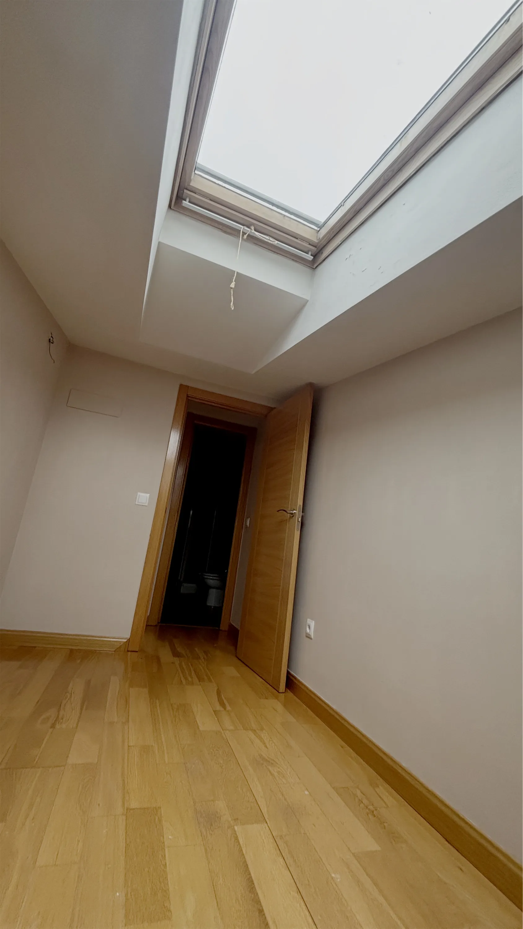 Estado inicial del inmueble — Dormitorio 2 (tras la limpieza)